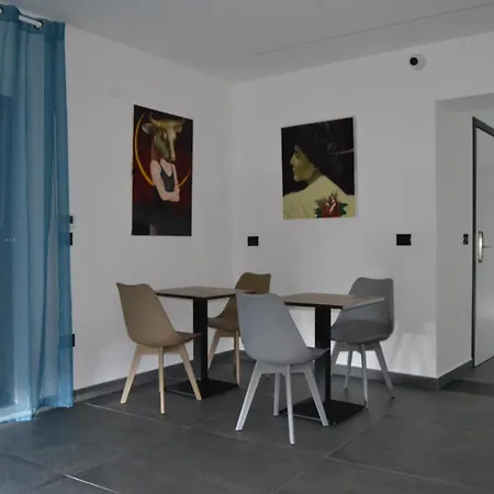 Gasthof Dimora Garibaldi 4*
